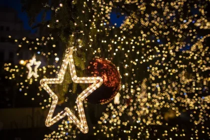 vanoce vanocni trhy vanocni ozdoby mikulas cert andel